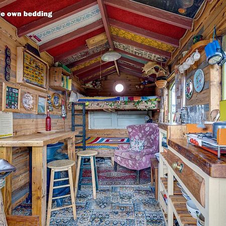 2 X Double Bed Glamping Wagon In Dalby Forest Scarborough Exterior photo